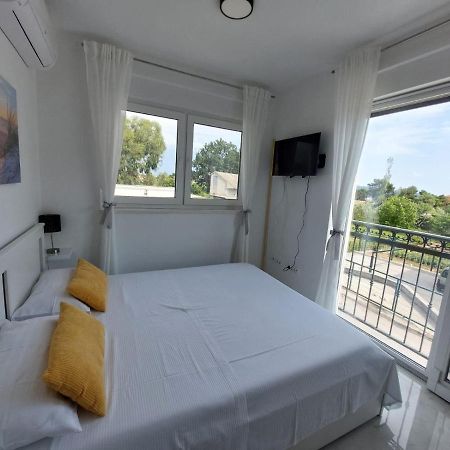 Ferienhaus Maestral - Kastel Kambelovac Каштела Экстерьер фото