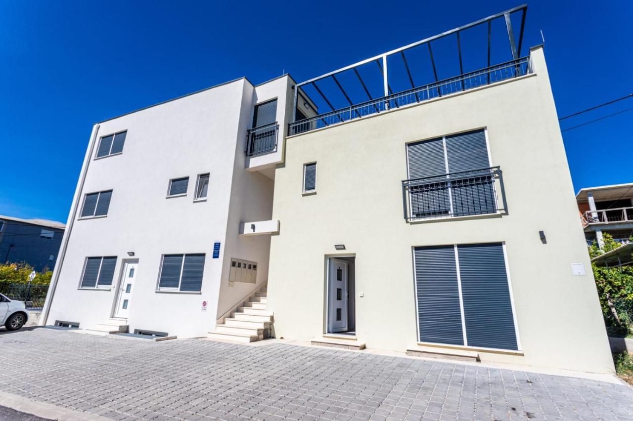 Ferienhaus Maestral - Kastel Kambelovac Каштела Экстерьер фото